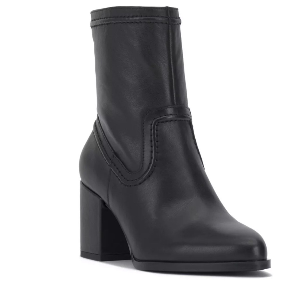 Vince Camuto pailey ankle booties women’s size 7M  Black leather NWT